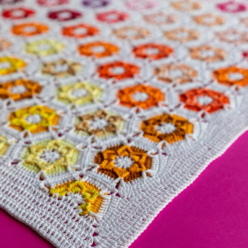 Noelle Blanket by Haak Maar Raak - Yarn Kit