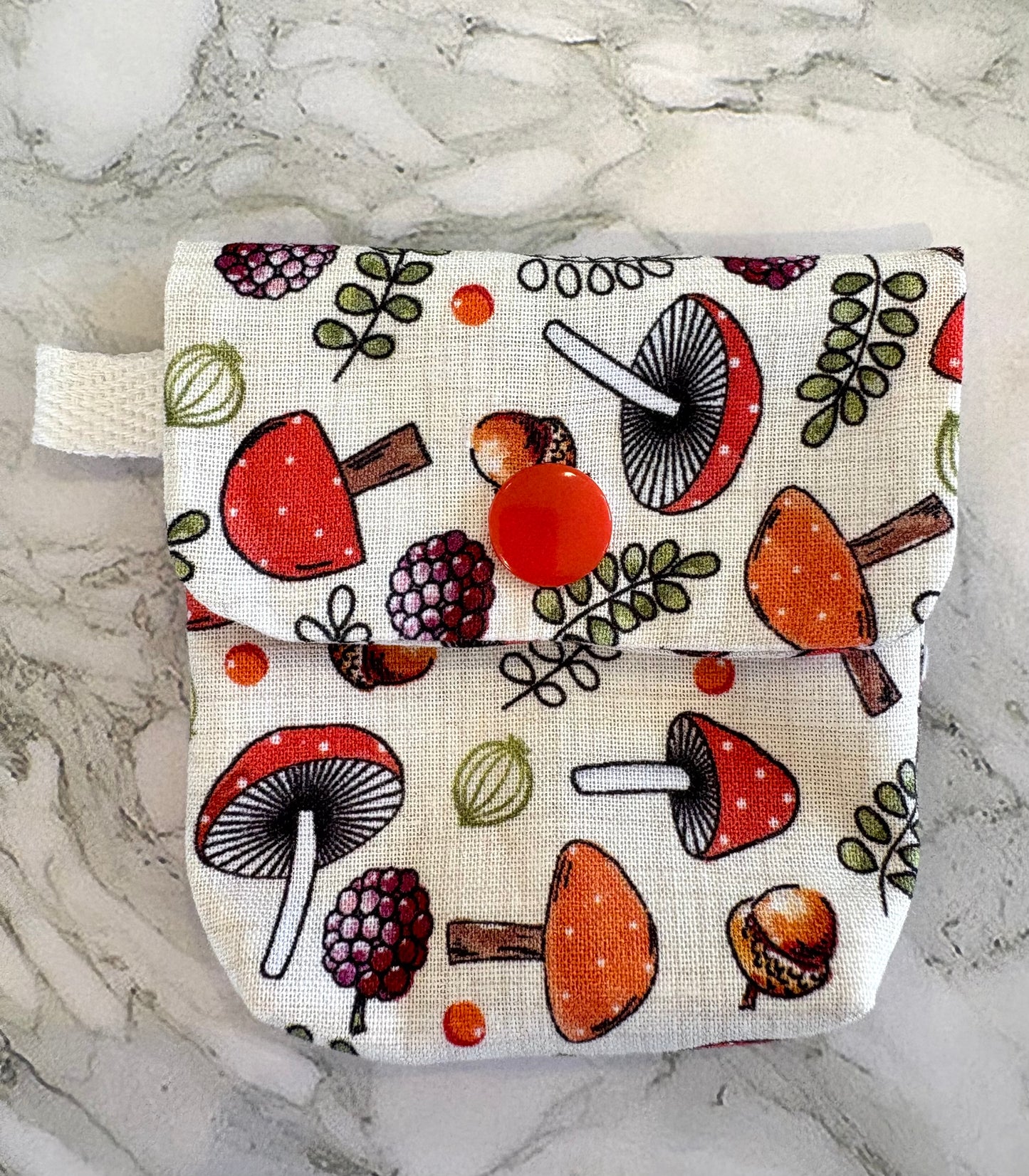 Pouch with Measuring Tape - Mushrooms