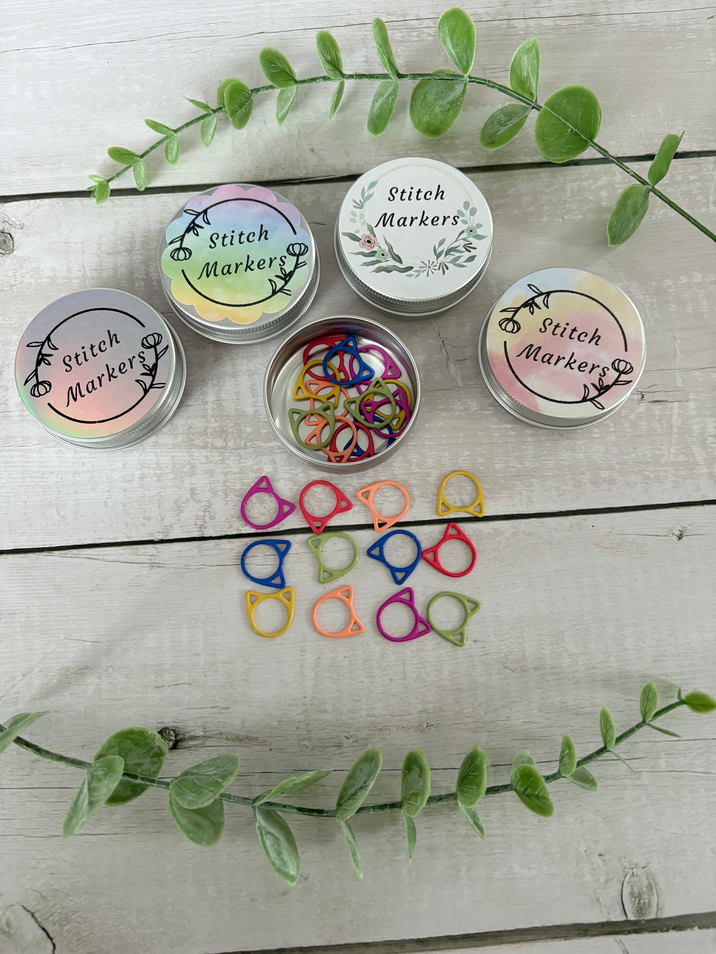 Metal Bright Cat Stitch Markers in Tin