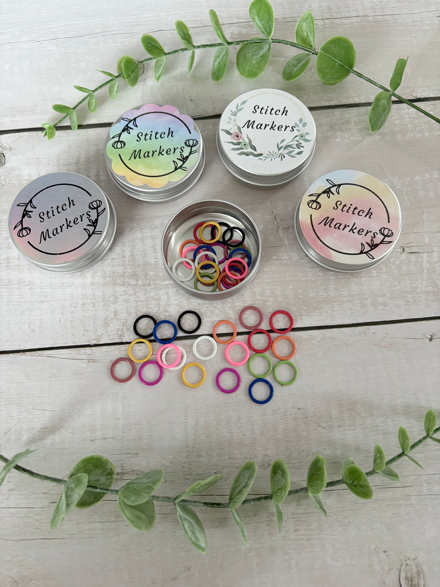 Metal Stitch Markers in Tin  - Small 10mm