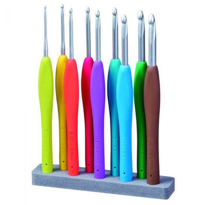 Clover Amour Crochet Hook Set of 9 - 2.00mm - 6.00mm