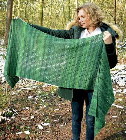 Fresh Leaves Shawl by A Spoonful of Yarn - Yarn Kit